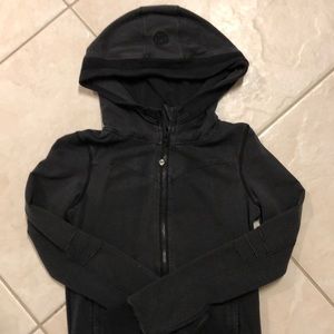 Lululemon size 4 scuba hoodie